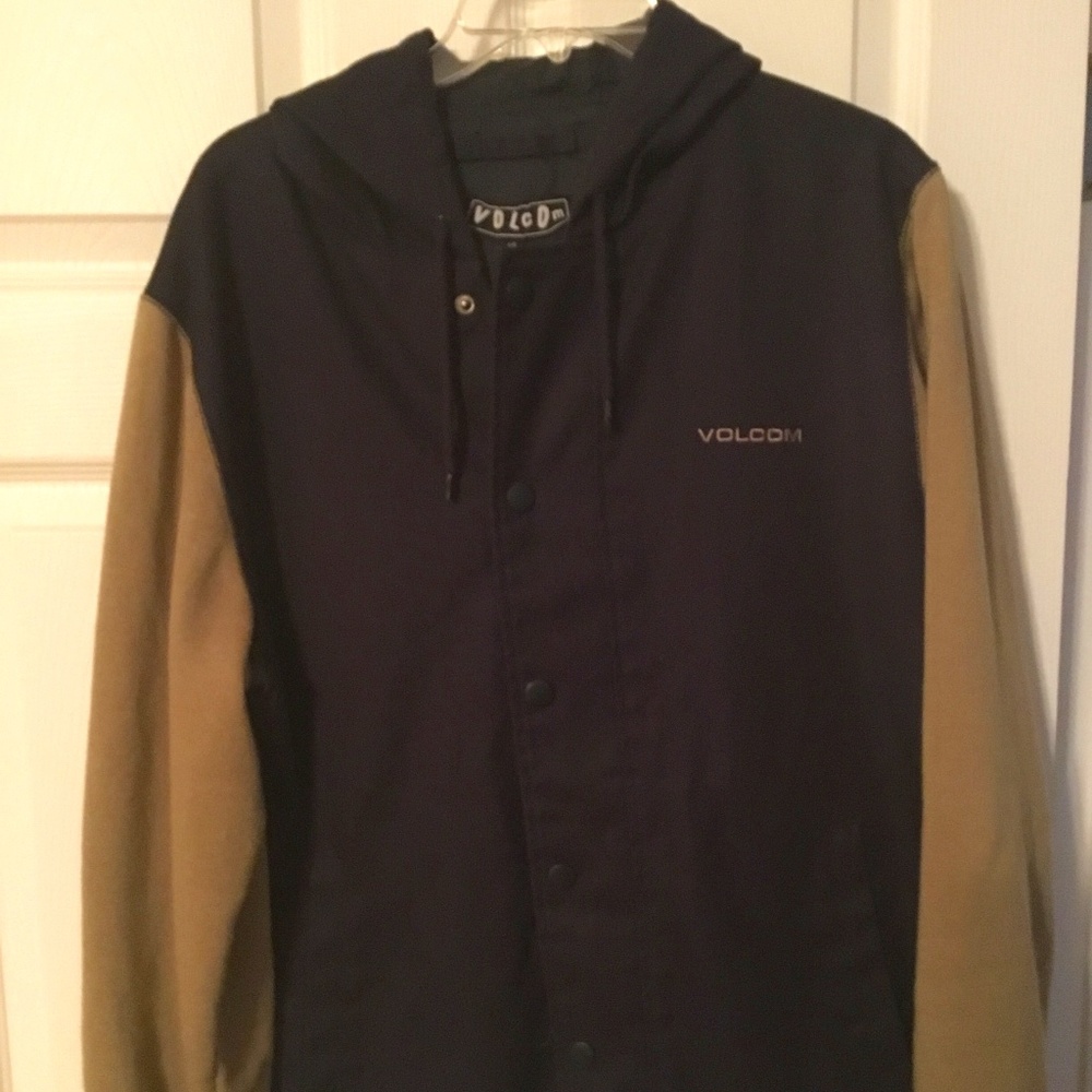 VOLCOM HOODED JACKET